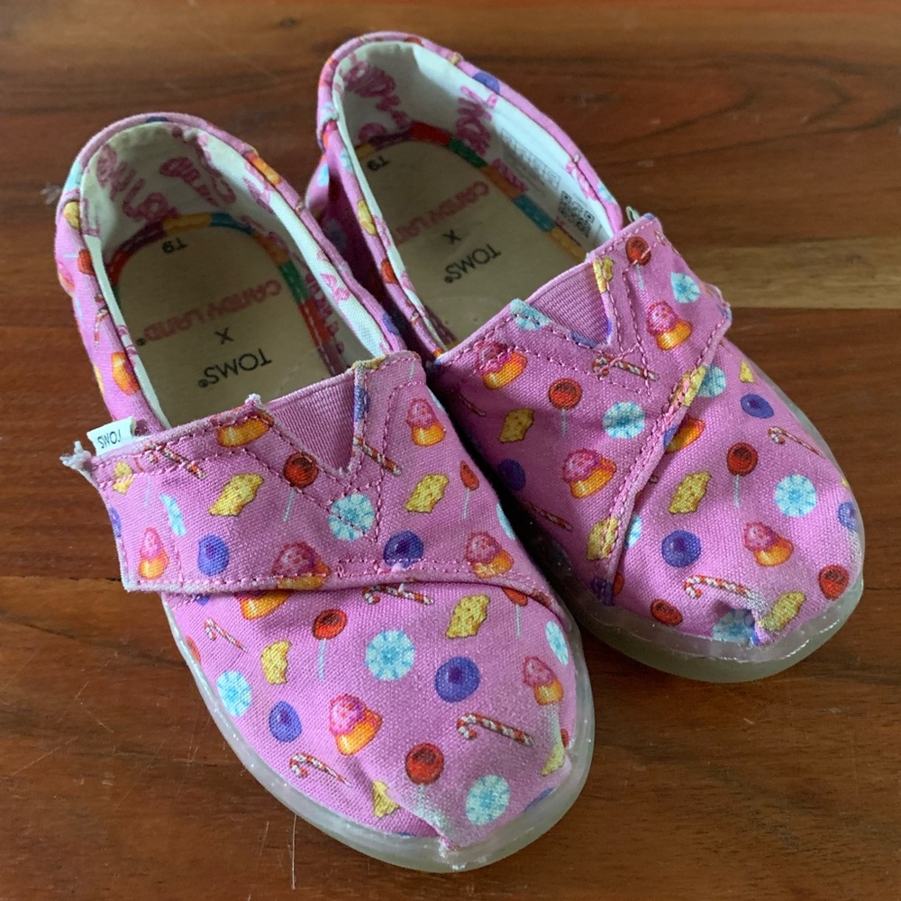 Toms x Candy Land Slip on Girl’s Shoes  size 9